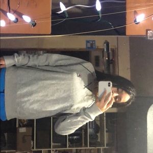 I’m selling a fila sweatshirt